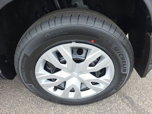 New 2026 Toyota Corolla Cross L image 7