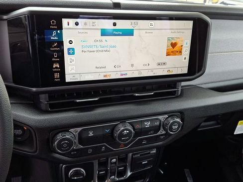 New 2026 Jeep Gladiator Sport image 11