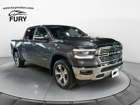 Used 2022 RAM 1500 Laramie AWD/4WD image 1