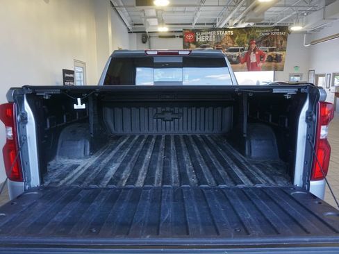 Used 2024 Chevrolet Silverado 1500 LT Trail Boss w/ Convenience Package II AWD/4WD image 18