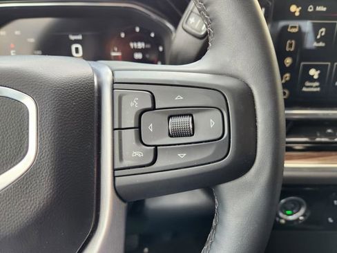 Used 2024 GMC Sierra 1500 Elevation image 30