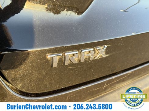 Used 2025 Chevrolet Trax LS w/ LS Convenience Package image 37