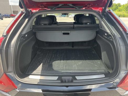 Certified 2025 Cadillac Optiq Sport 2 w/ LPO, Floor Liner Package AWD/4WD image 11