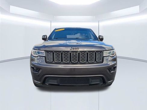 Used 2021 Jeep Grand Cherokee Laredo X RWD image 9