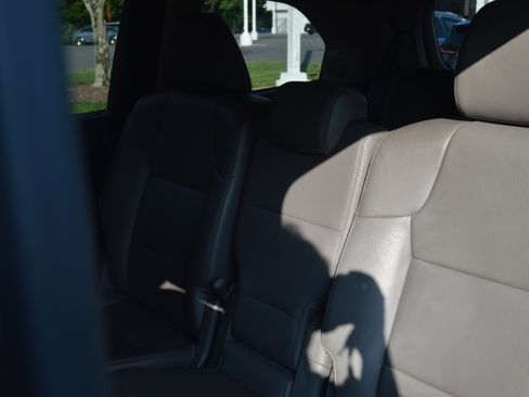 Used 2016 Honda Odyssey Touring Elite image 28