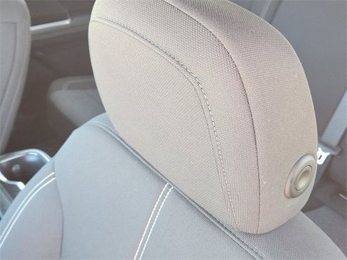 Used 2025 GMC Acadia Elevation image 16