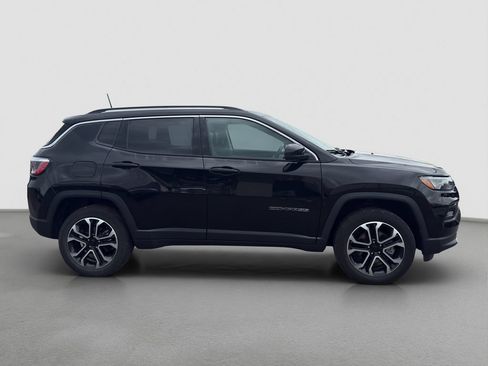 Used 2022 Jeep Compass Limited AWD/4WD image 7