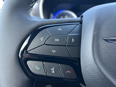 New 2026 Chrysler Pacifica Select w/ S Appearance Package FWD image 17