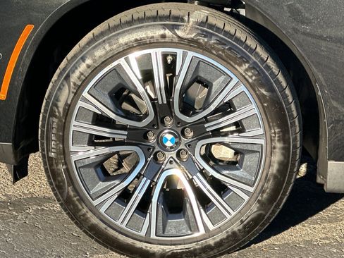 Used 2025 BMW X3 xDrive30i w/ Premium Package image 37