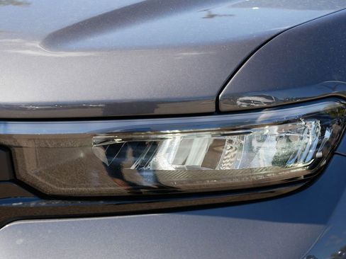 Certified 2025 Jeep Grand Cherokee L Limited w/ Luxury Tech Group II image 21