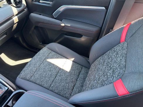 New 2025 Chevrolet Colorado Z71 w/ Midnight Edition image 35