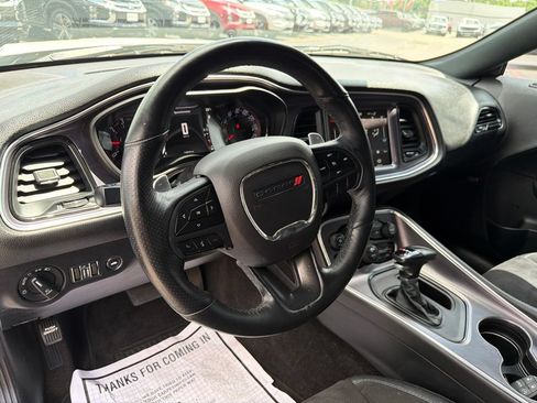 Used 2018 Dodge Challenger SXT Plus RWD image 21