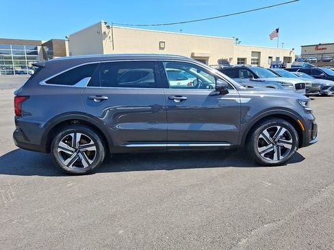 Used 2023 Kia Sorento EX AWD/4WD image 7