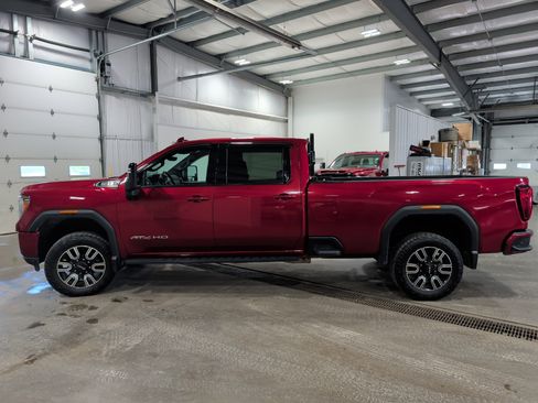 Used 2022 GMC Sierra 3500 AT4 w/ AT4 Preferred Package AWD/4WD image 5