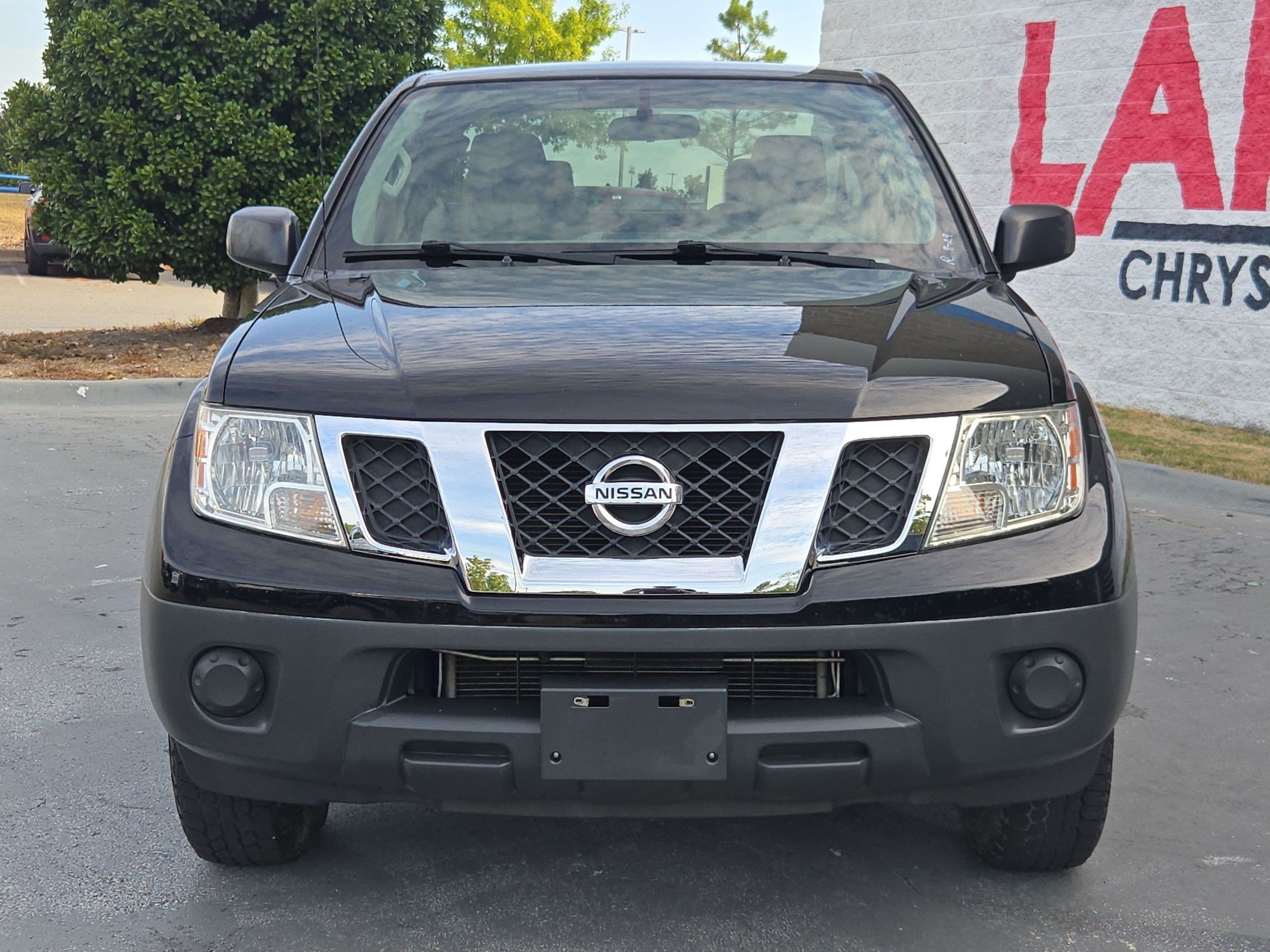 Used 2015 Nissan Frontier S w/ S Preferred Package RWD image 2