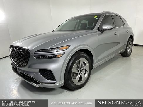 Used 2026 Genesis GV70 2.5T image 4