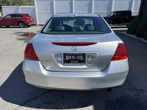 Used 2006 Honda Accord EX-L image 4
