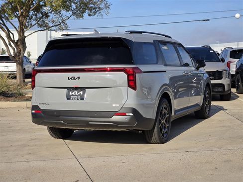 New 2026 Kia Carnival SX image 4