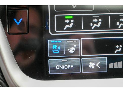 Used 2023 Subaru Outback Touring AWD/4WD image 44