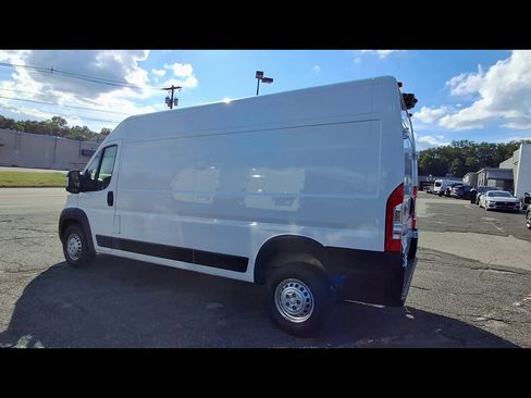 Used 2026 RAM ProMaster 2500 w/ Convenience Group FWD image 6