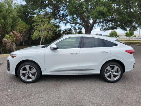 New 2026 Audi Q5 Premium Plus AWD/4WD image 7