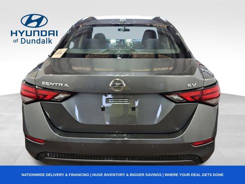 Used 2021 Nissan Sentra SV image 3