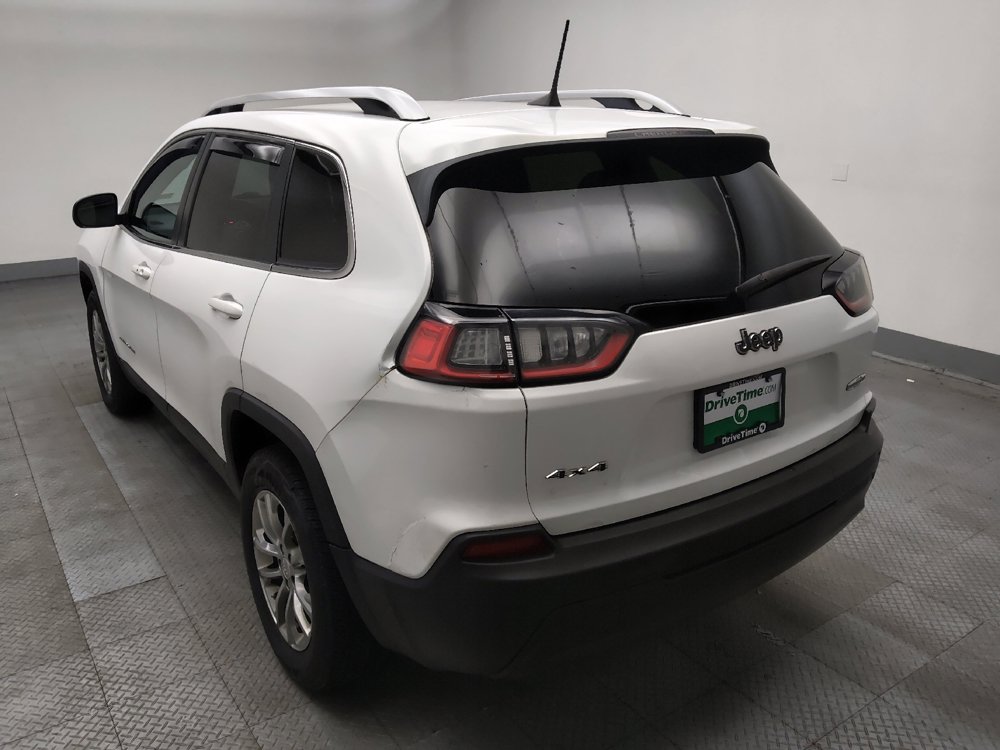 Used 2019 Jeep Cherokee Latitude Plus w/ Cold Weather Group AWD/4WD image 5
