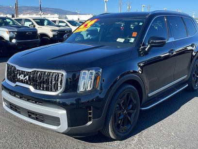 Used 2024 Kia Telluride EX w/ EX Captain's Chair Package