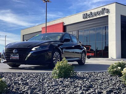 Used 2023 Nissan Altima 2.5 SV
