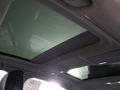 Used 2022 Audi A8 L 3.0T w/ Executive Package image 23