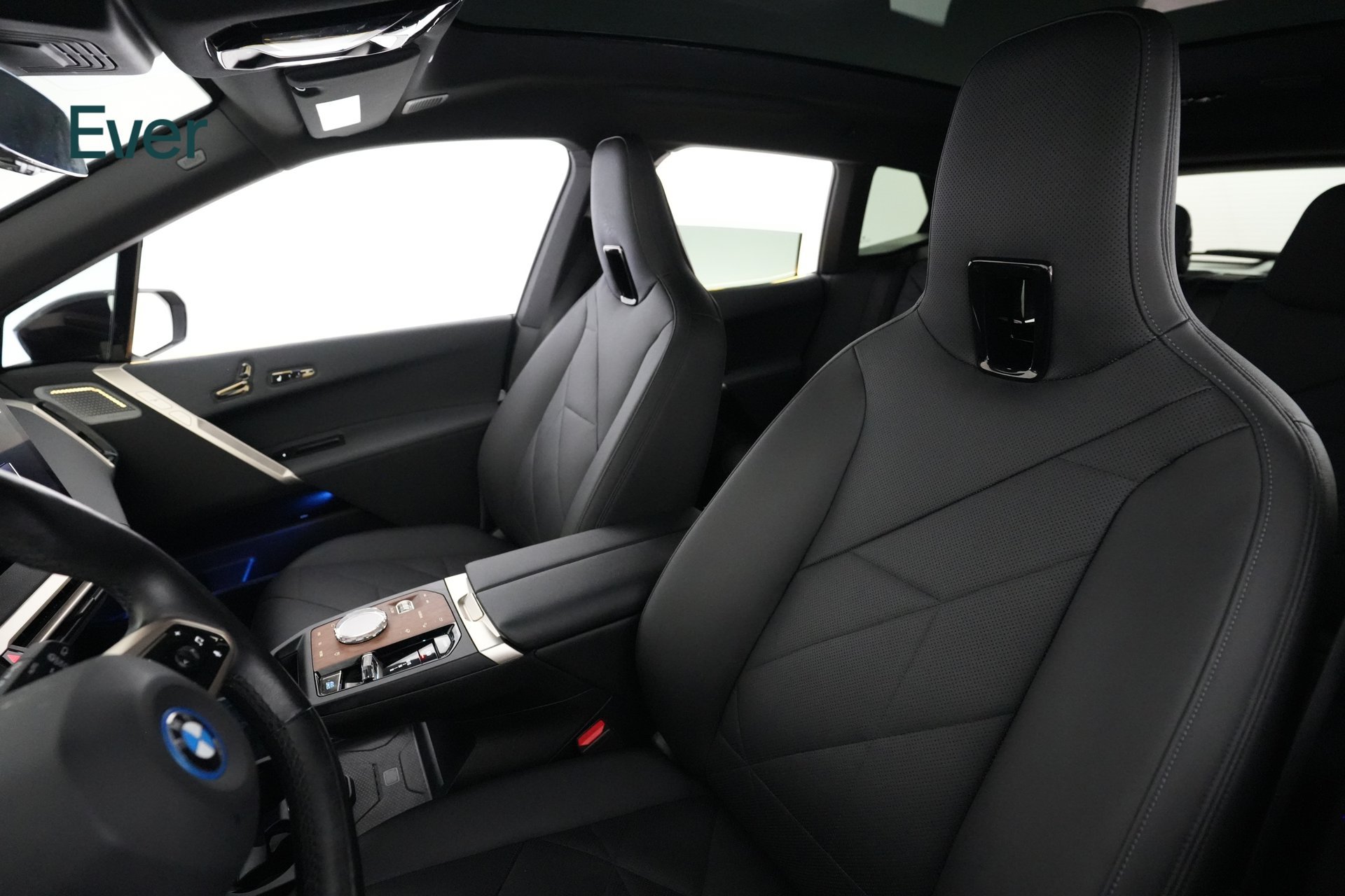 Used 2023 BMW iX M60 w/ Executive Package AWD/4WD image 4