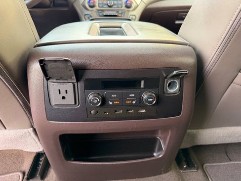 Used 2018 GMC Yukon Denali w/ Denali Ultimate Package AWD/4WD image 26