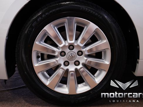 Used 2011 Toyota Sienna Limited w/ Premium Pkg FWD image 16