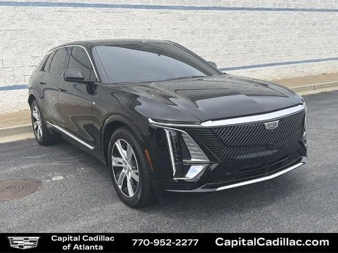 Certified 2024 Cadillac Lyriq Tech w/ Driver Assist Package AWD/4WD image 1