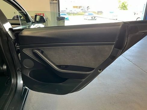 Used 2022 Tesla Model 3 Long Range AWD/4WD image 15
