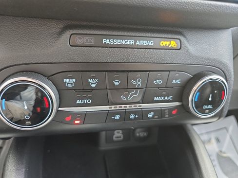 Used 2024 Ford Escape ST-Line w/ Equipment Group 301A image 26