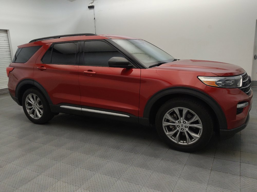 Used 2022 Ford Explorer XLT w/ Equipment Group 202A RWD image 11