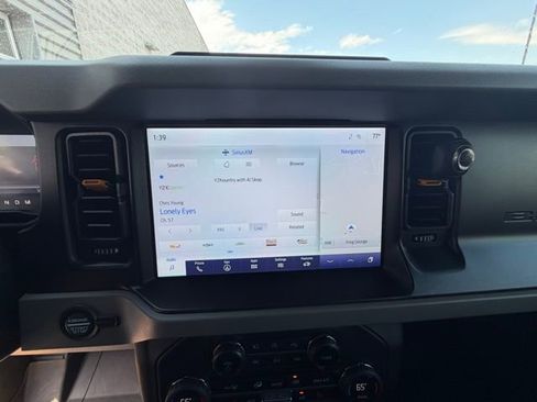 Used 2023 Ford Bronco Badlands w/ Sasquatch Package AWD/4WD image 34