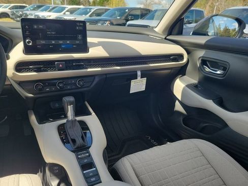 Certified 2026 Honda HR-V LX image 11