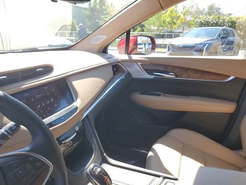 Used 2020 Cadillac XT5 Premium Luxury w/ Platinum Package image 21