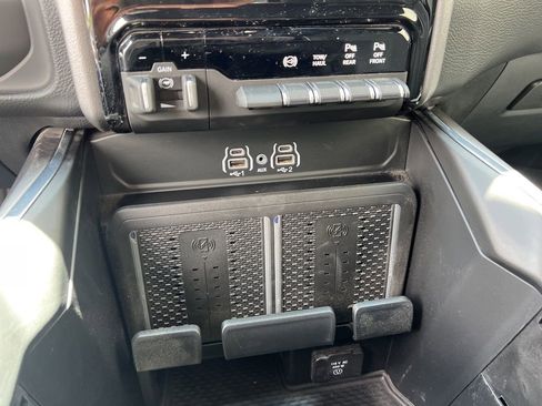 New 2025 RAM 2500 Laramie w/ Sport Appearance Package AWD/4WD image 21