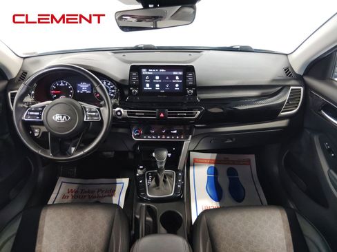 Used 2021 Kia Seltos EX image 42