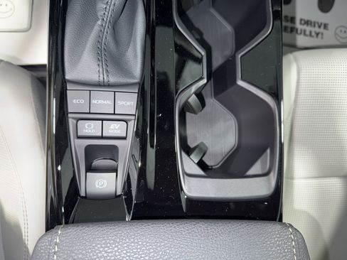 New 2026 Toyota Camry XLE AWD/4WD image 28