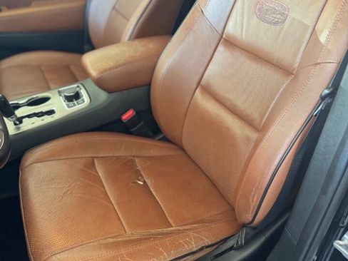 Used 2012 Jeep Grand Cherokee Overland AWD/4WD image 11