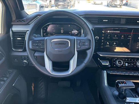 Used 2024 GMC Sierra 1500 Denali w/ Technology Package image 10