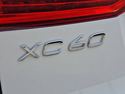 Certified 2023 Volvo XC60 T8 Ultimate w/ Climate Package AWD/4WD image 30