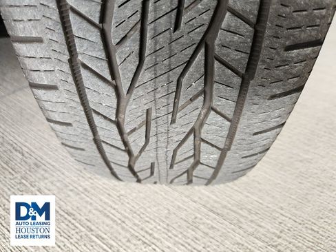 Used 2024 Buick Enclave Essence w/ Sport Touring Edition image 21