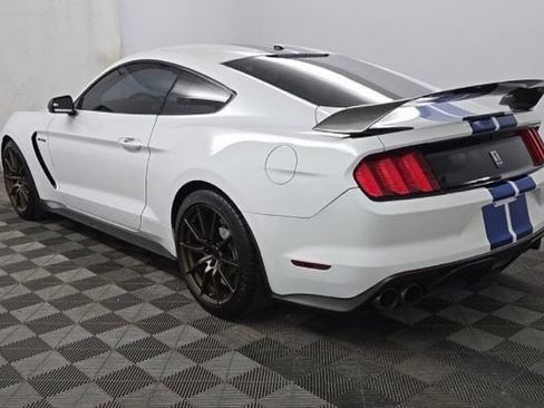 Used 2017 Ford Mustang Shelby GT350 w/ Electronics Package RWD image 3