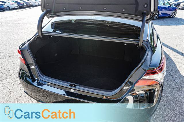 Used 2018 Toyota Camry SE FWD image 37