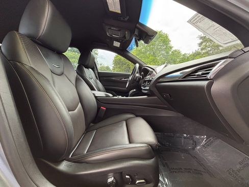 Used 2023 Cadillac CT5 V w/ Premium Package RWD image 24